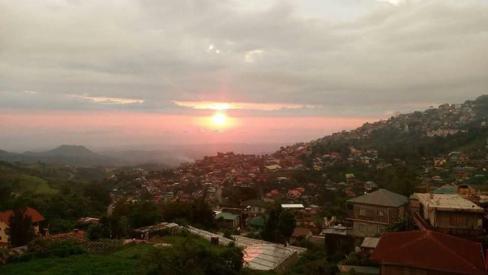 Cool View Baguio City Villa Eksteriør billede